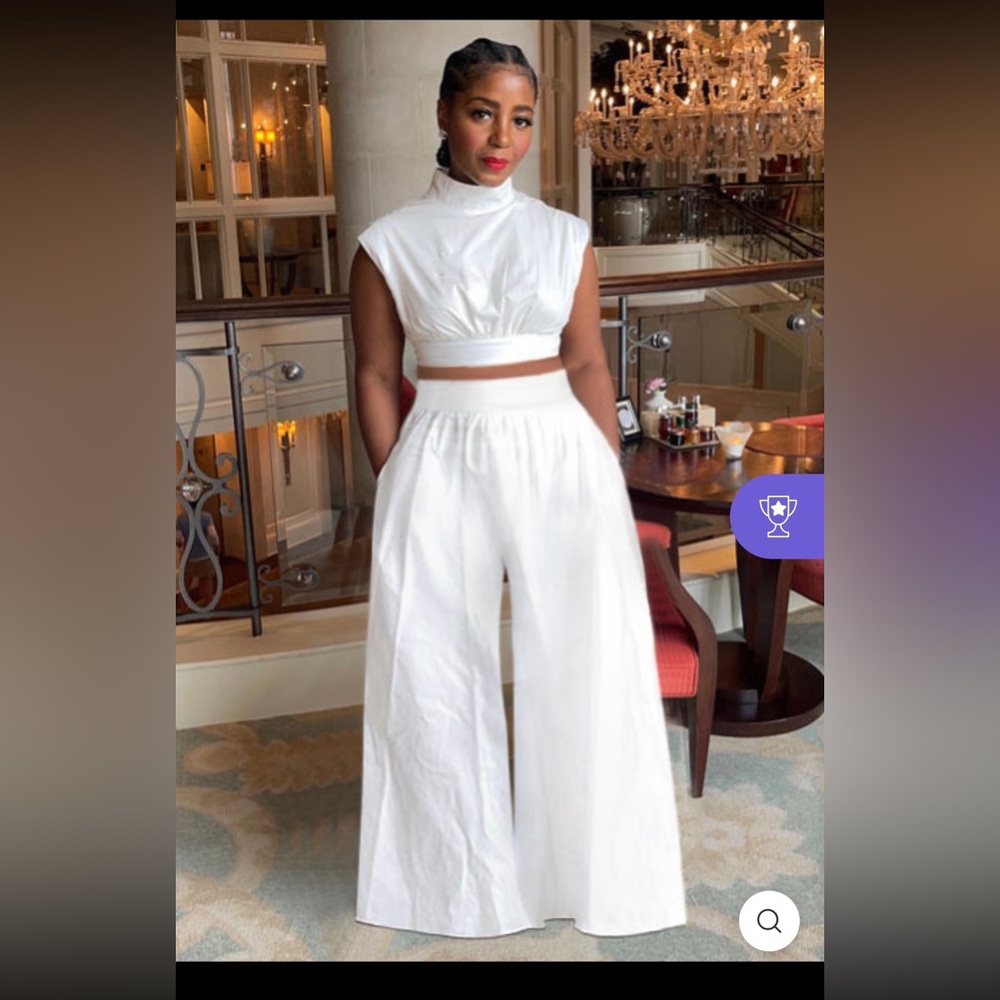 Crop top, with wide leg pants, perfect fit for all white party